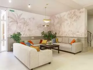Зона отдыха в холле отеля