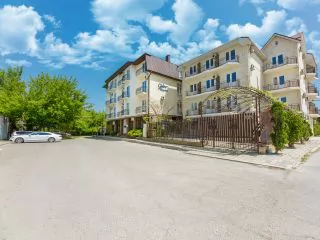 Парковка у отеля